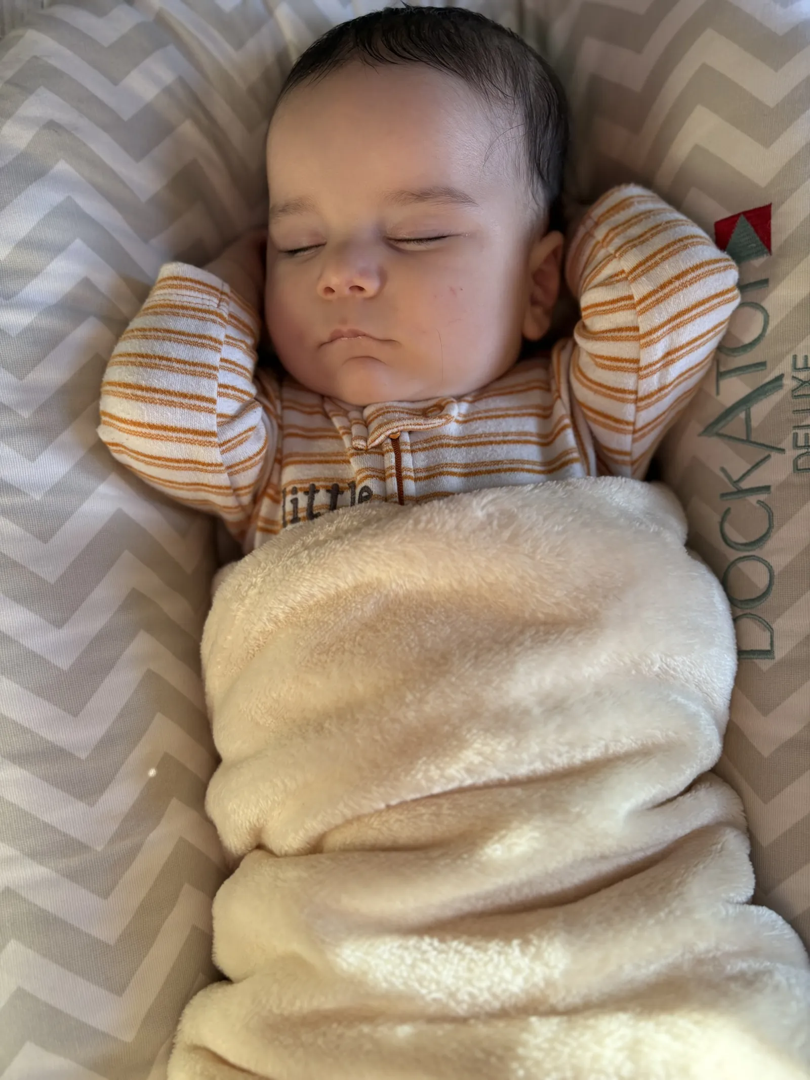 Luke Gabriel Dobbins sleeping as a newborn